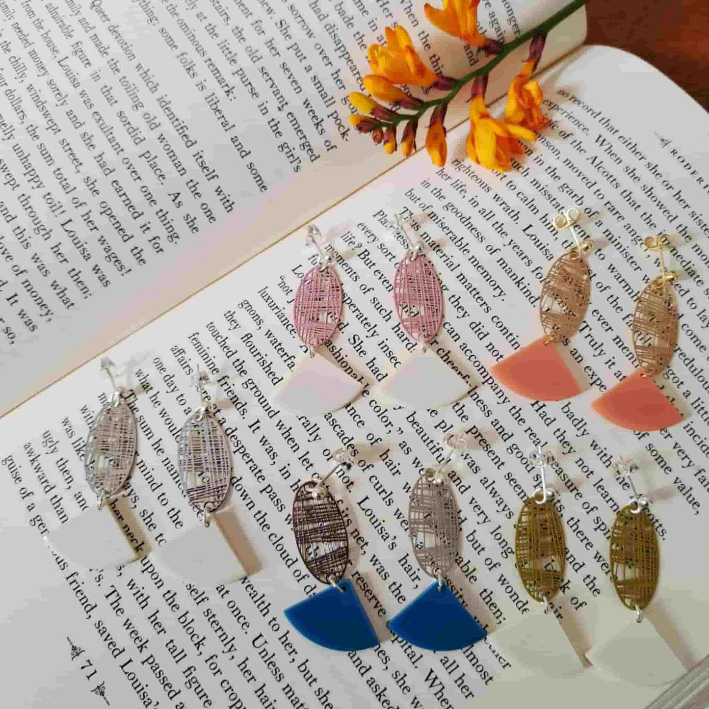 Crosshatch Charm Segment Earrings