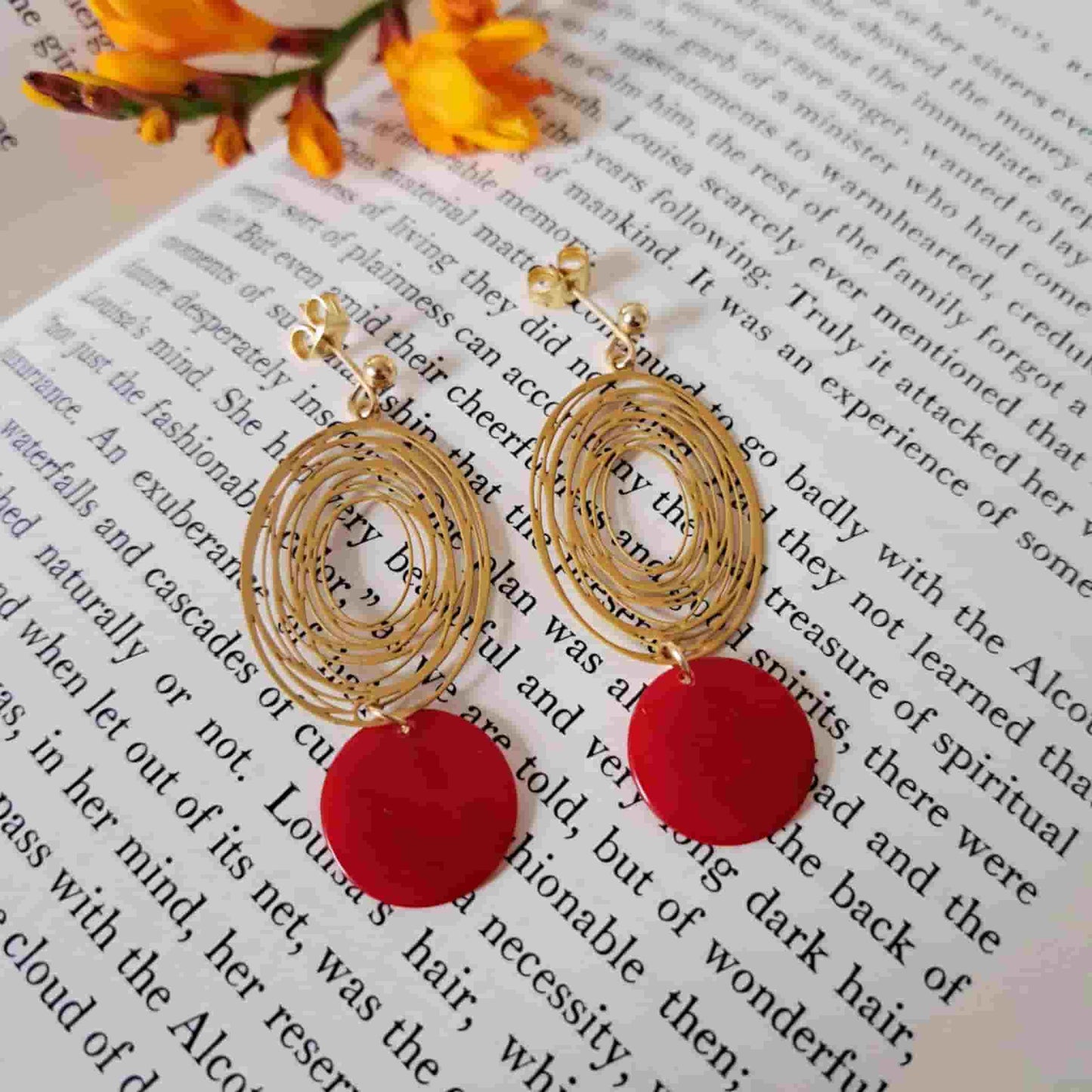 Swirl Charm Tiddlywink Earrings